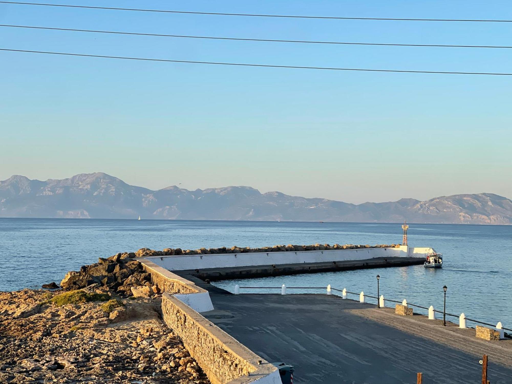 Kasos Almyra Beach Suites Frý Eksteriør bilde